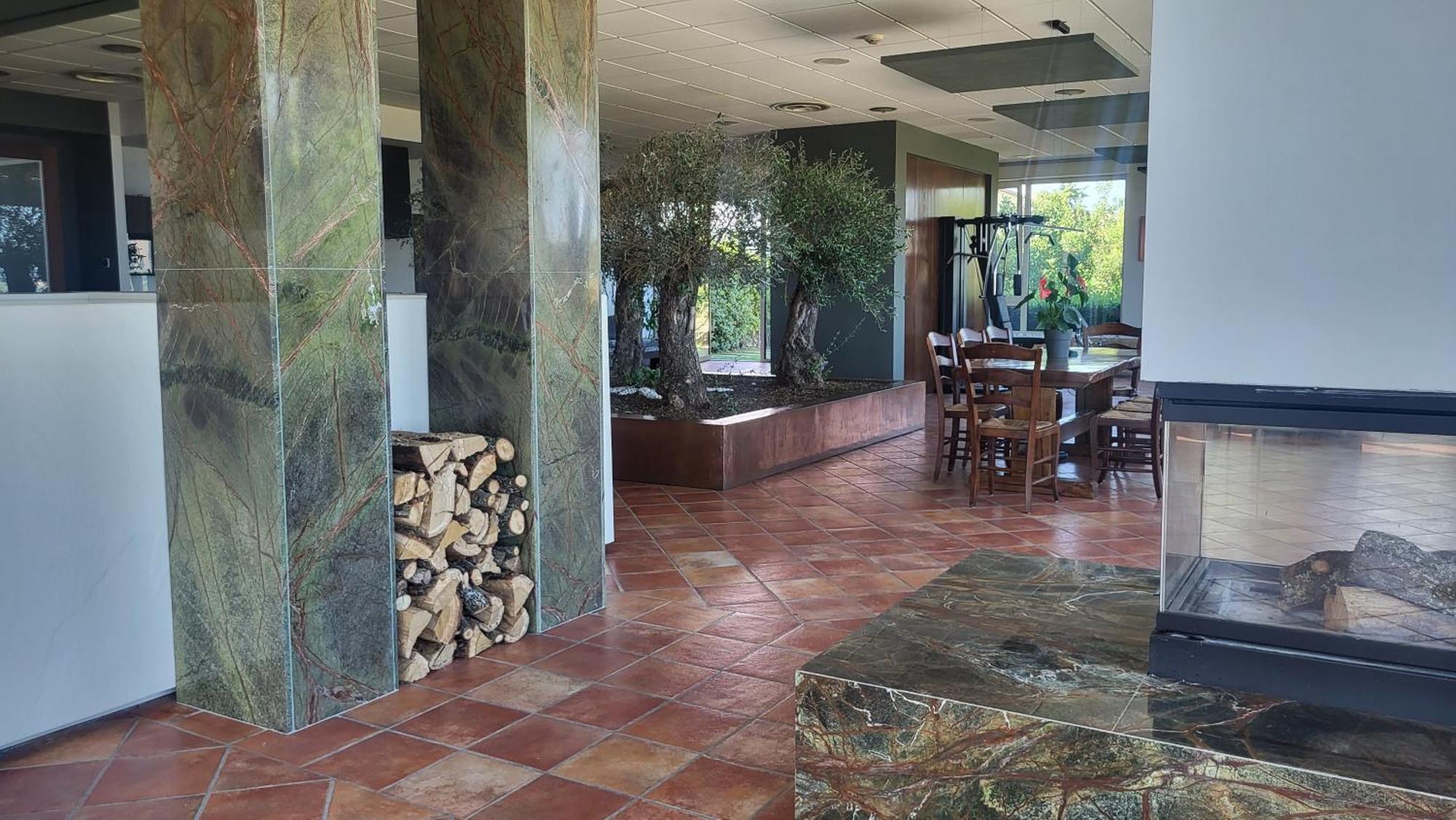 Bellavista Suite Spa Staffolo ภายนอก รูปภาพ